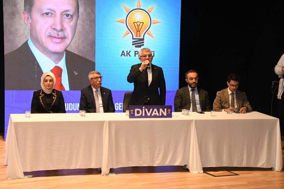 AK Parti 8. Olağan İl Kongresi yapıldı 10
