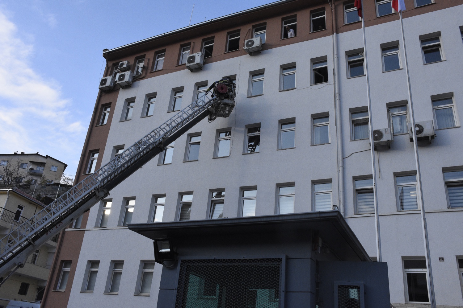 Gümüşhane Emniyetinde yangın eğitimi ve tatbikatı 6