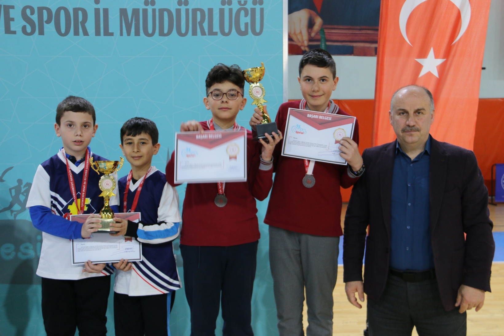 Gümüşhane'de curling heyecanı yaşandı 17