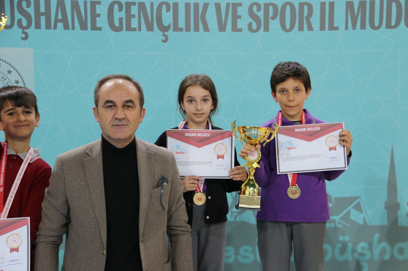 Gümüşhane'de curling heyecanı yaşandı 12