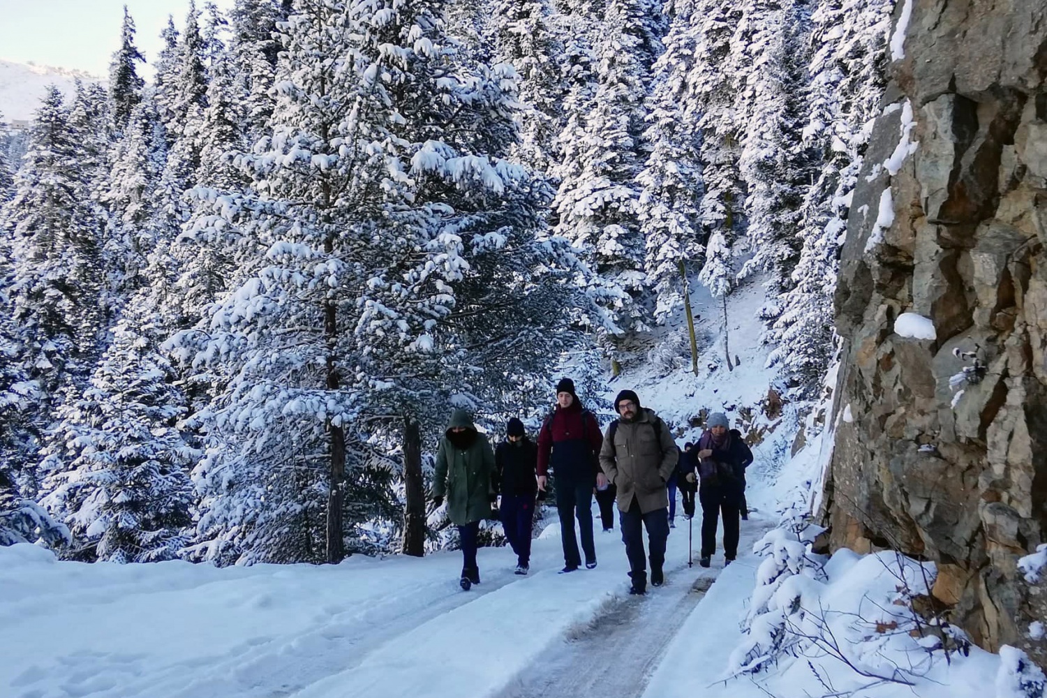 Gümüşhaneli dağcılardan tarihi ipek yolunda beyaz yürüyüş 12