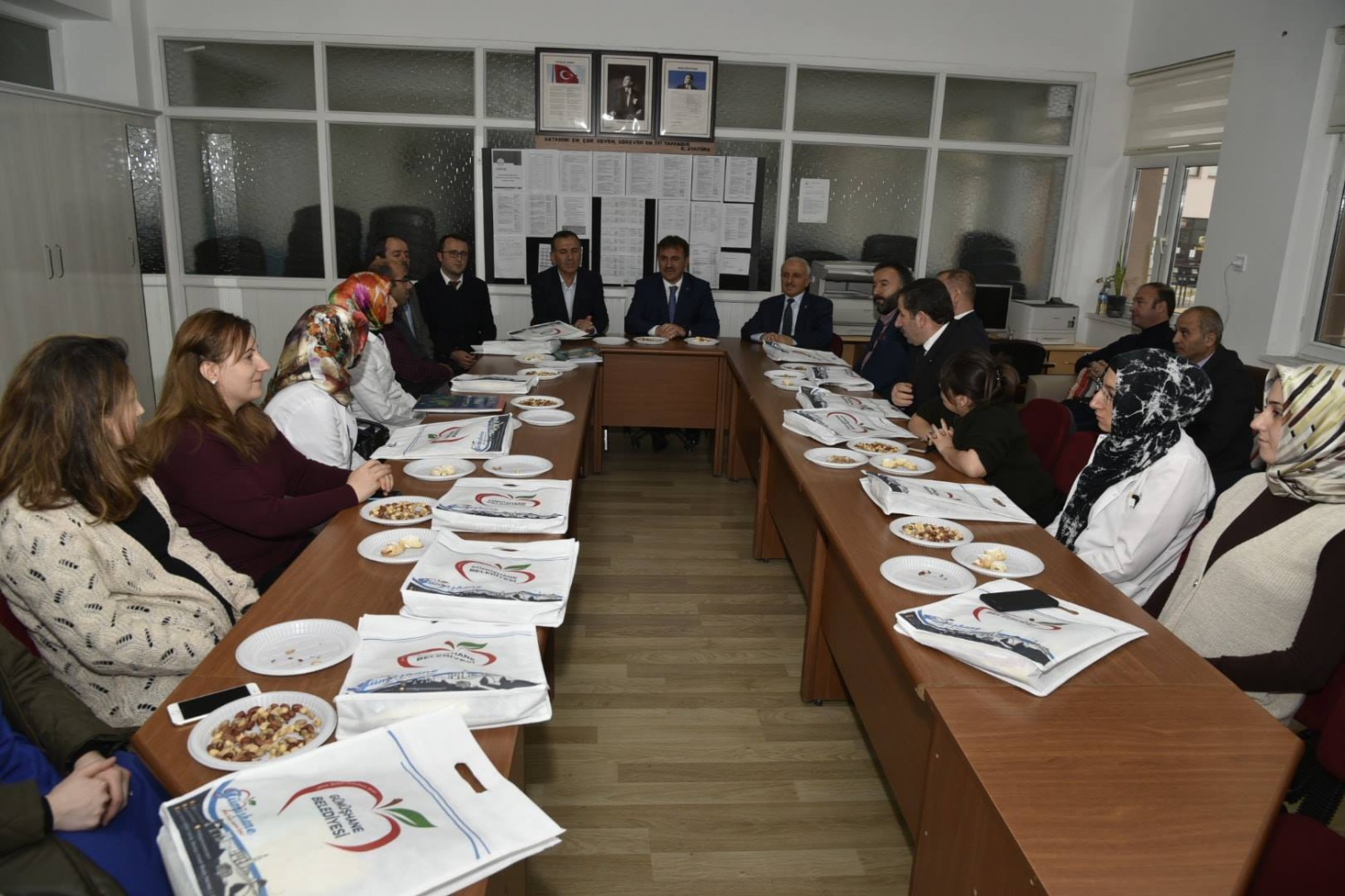 Başkan Çimen okul ziyaretlerini devam ettiriyor 3