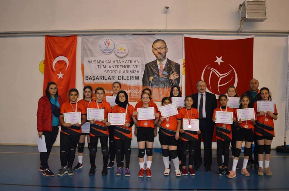 Anadolu Yıldızlar Ligi Voleybol Grup Müsabakaları Sona Erdi 3