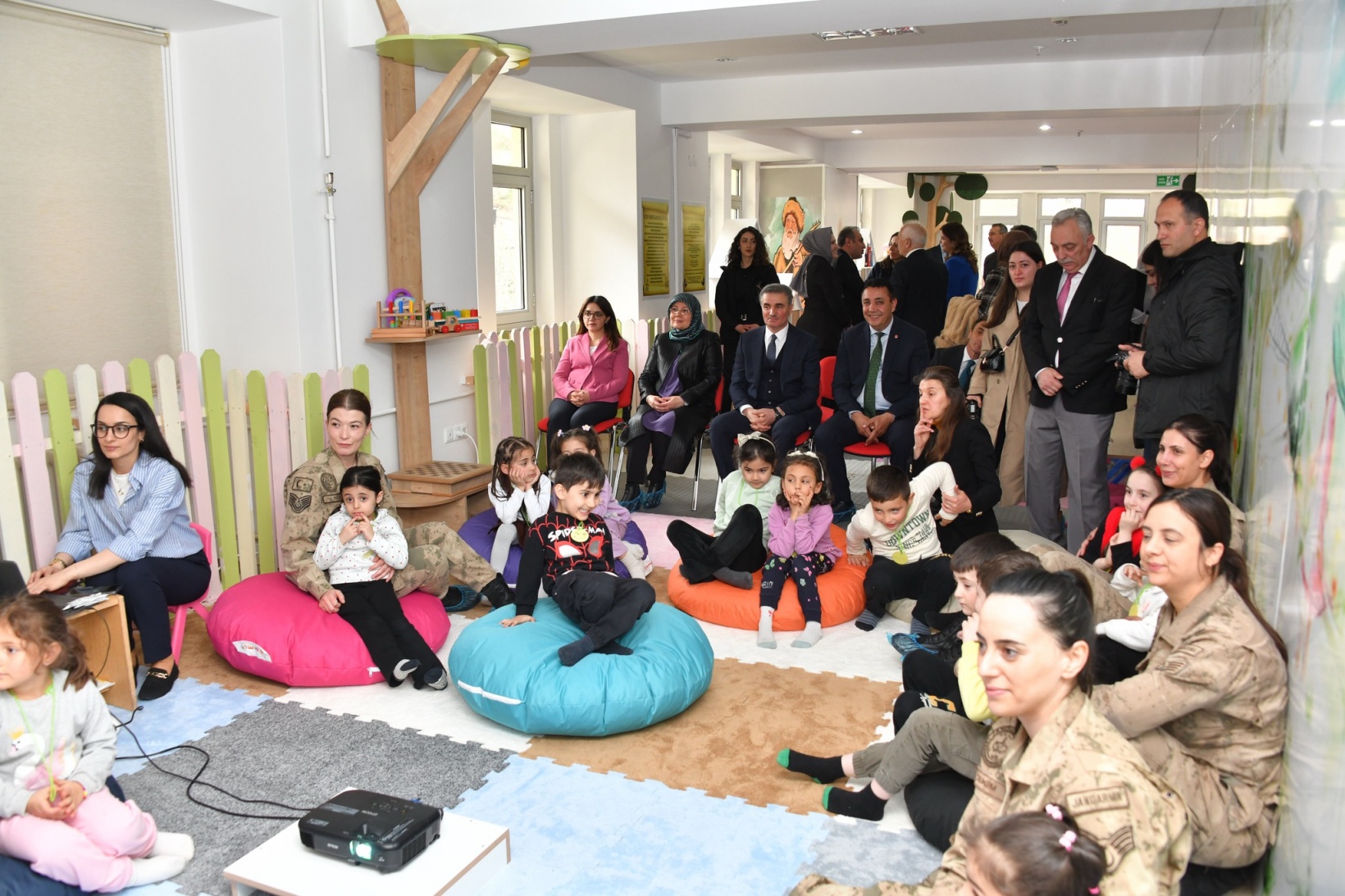 Minikler için Masal Atölyesi açıldı 4