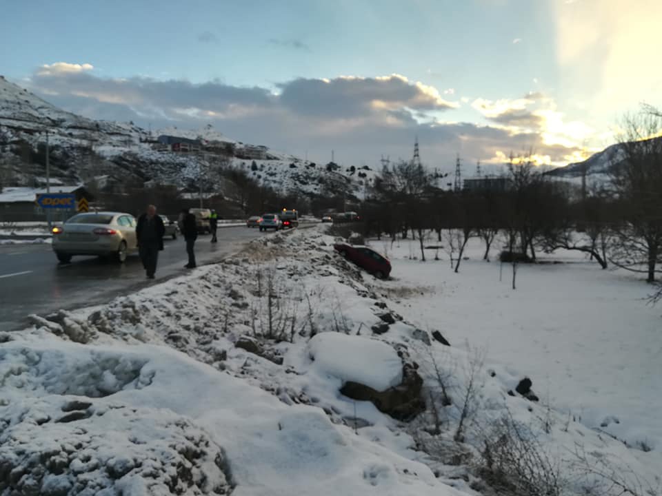Gizli buzlanma kazaları da beraberinde getirdi 1