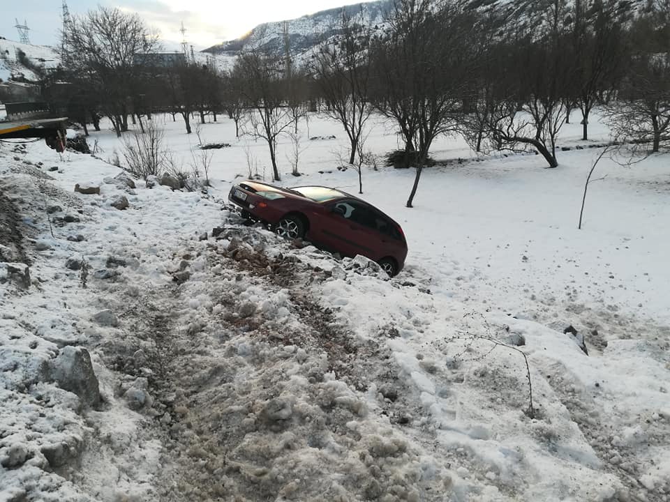 Gizli buzlanma kazaları da beraberinde getirdi 6