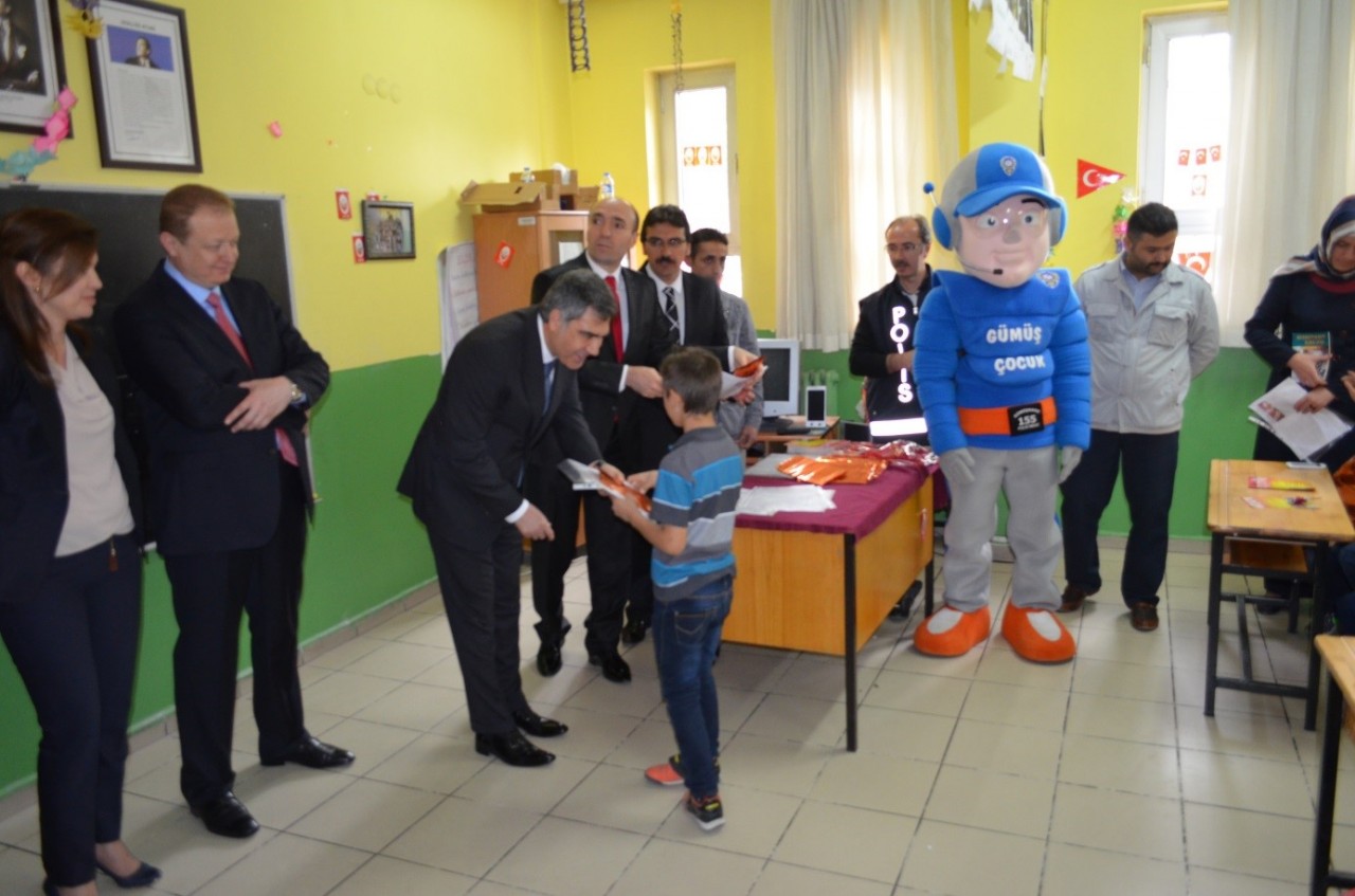 Gümüş Çocuk Öğrencilerin Karne Heyecanını Paylaştı  4