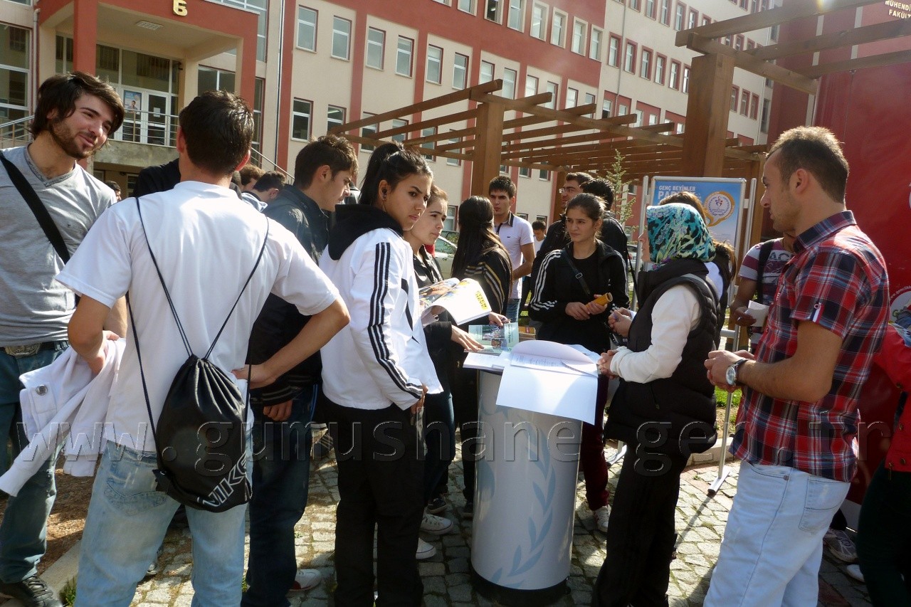 Gençler İçin 'Genç Beyinler Parlak Fikirler' Yarışması 4