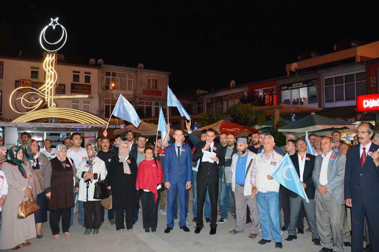 Ülkü Ocakları zulme karşı yürüdü 4