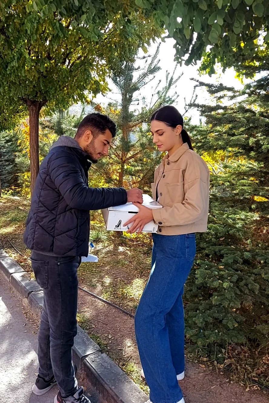 Sınava giren adaylara destek oldular 5
