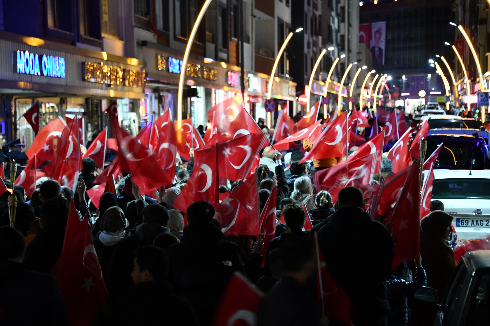 Gümüşhane’de 29 Ekim coşkusu fener alayı ve kabul töreniyle taçlandı 33