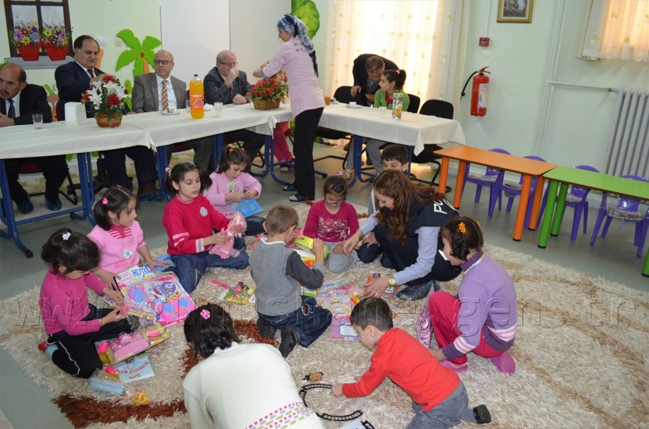 Çocuk Polisi Çocukları Unutmuyor 4