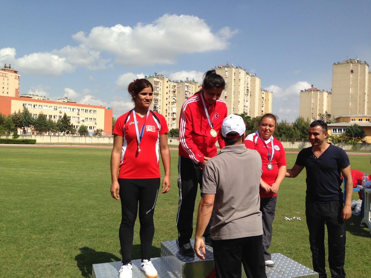 Özel Sporcularımız Madalyalarla Döndü 4