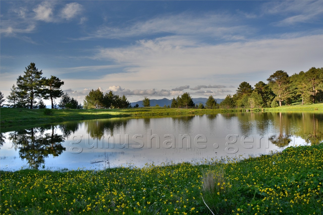 Gümüşhaneli Dağcılar Altınpınar Gölünde Kamp Kurdu 20