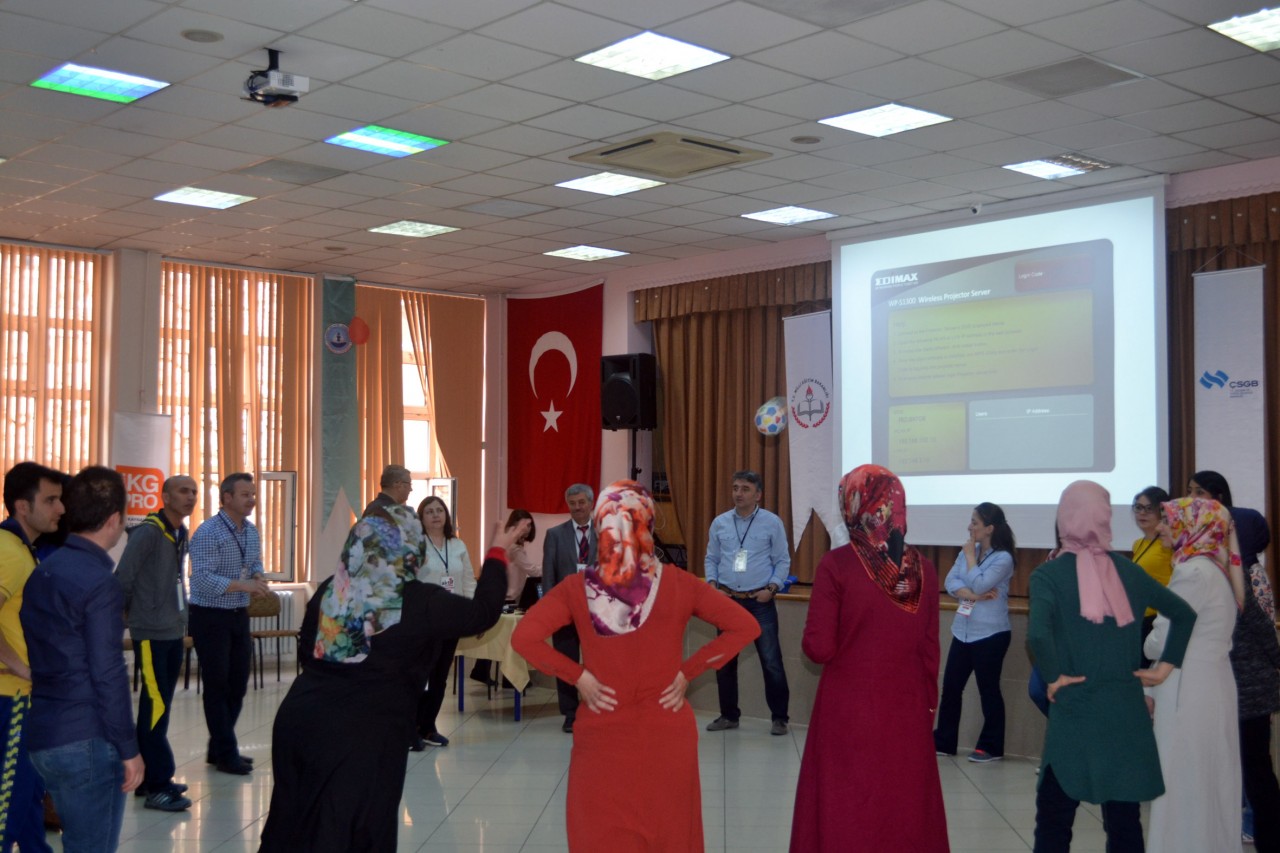 Kızlarımız okullaşıyor projesi 8