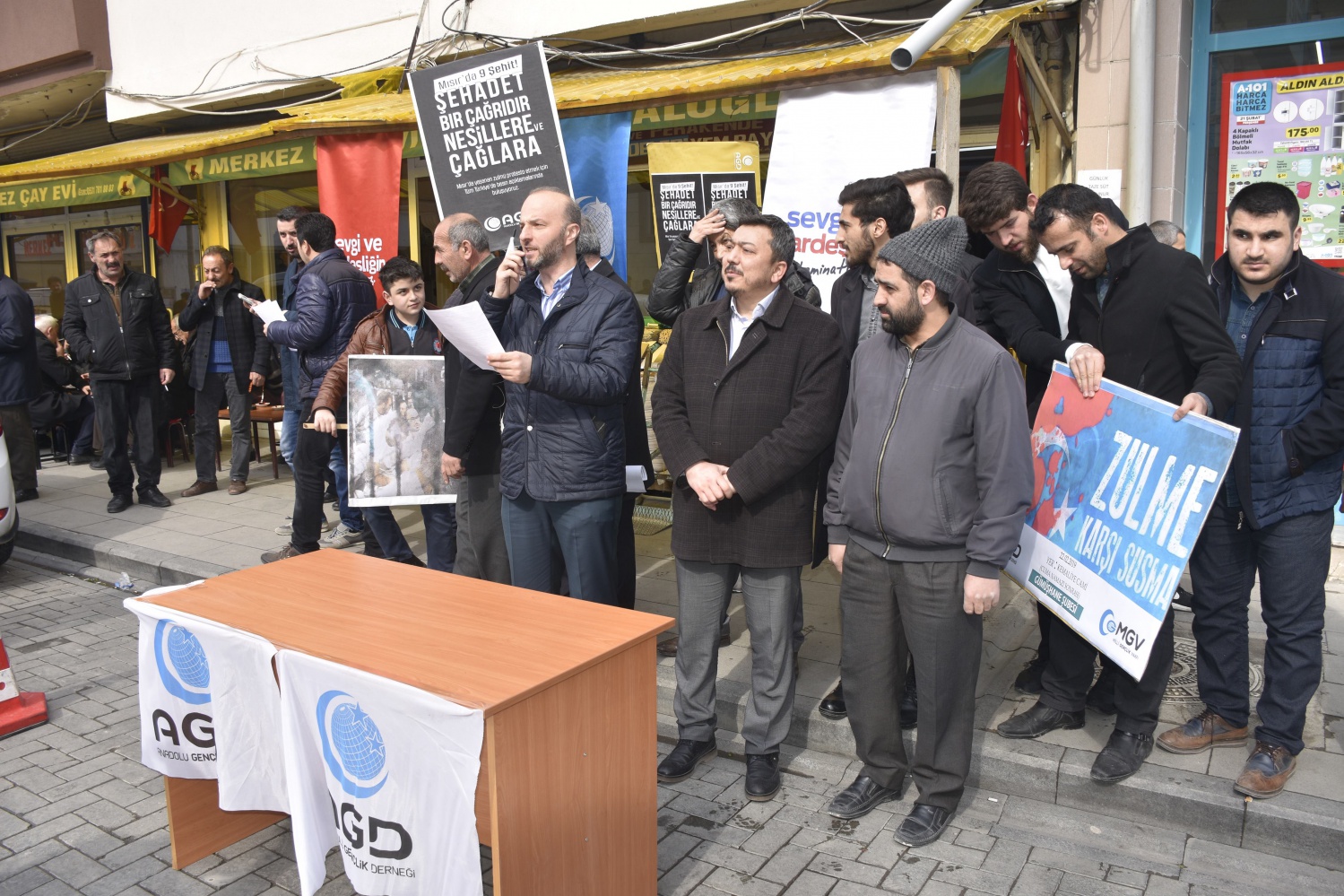 Gümüşhane'de Mısır'daki 9 idama tepki 1