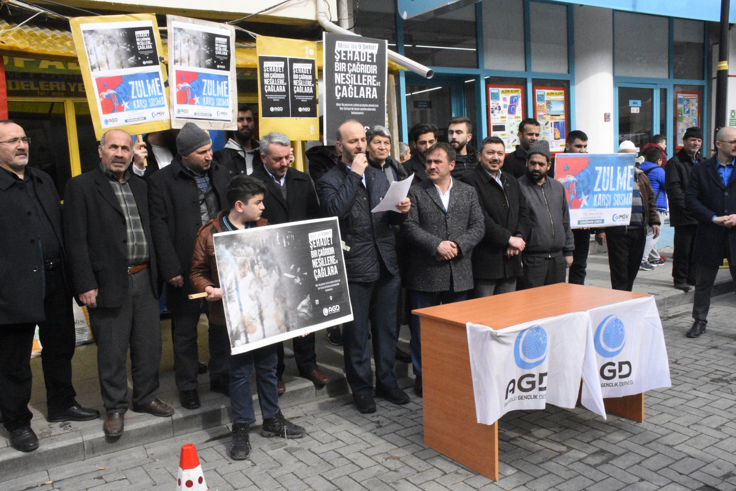 Gümüşhane'de Mısır'daki 9 idama tepki 2