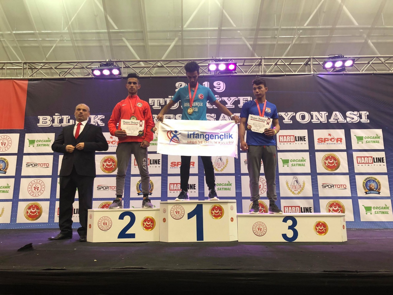 Bilek güreşçilerimiz rekordan rekora koşuyor 1
