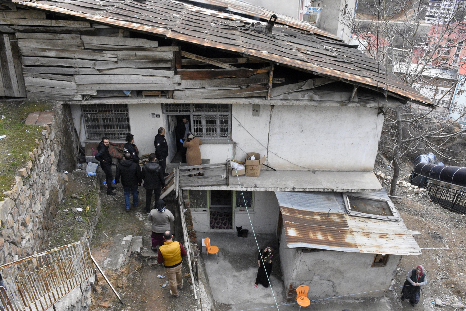 Gümüşhane’de bir kişi evinde ölü bulundu 5