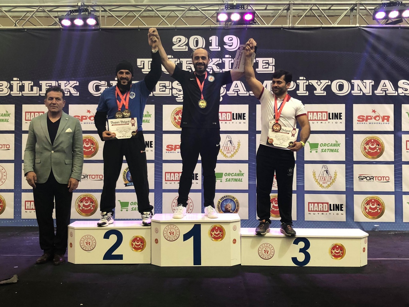 Bilek güreşçilerimiz rekordan rekora koşuyor 4