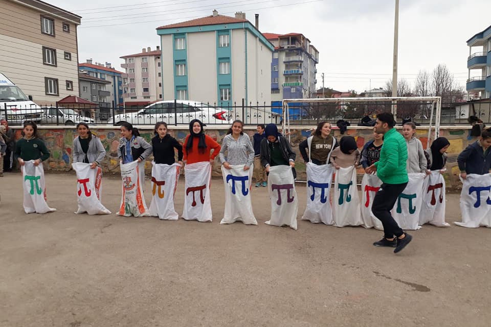 Dünya Pi Gününü şenlik havasında kutladılar 7