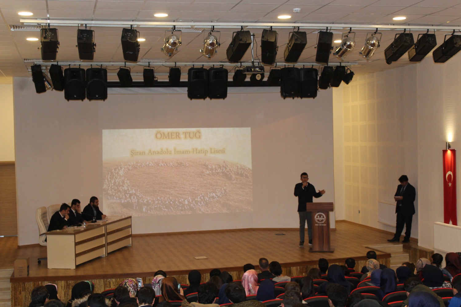 Şiran’da liseler arası Çanakkale şehitlerine şiirini ezbere okuma yarışması yapıldı 11