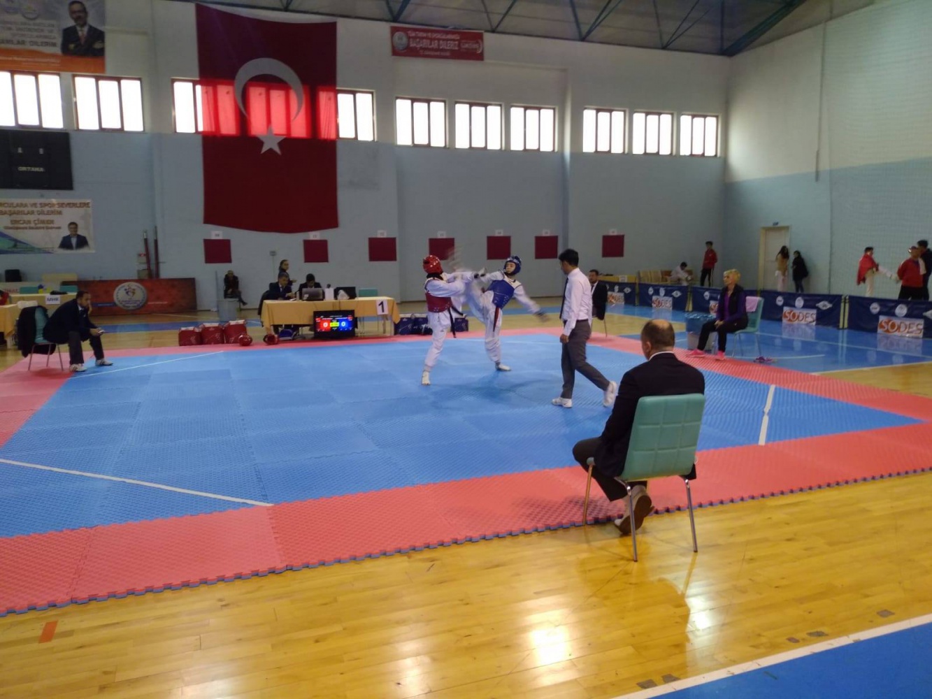 Taekwondo grup müsabakaları tamamlandı 3