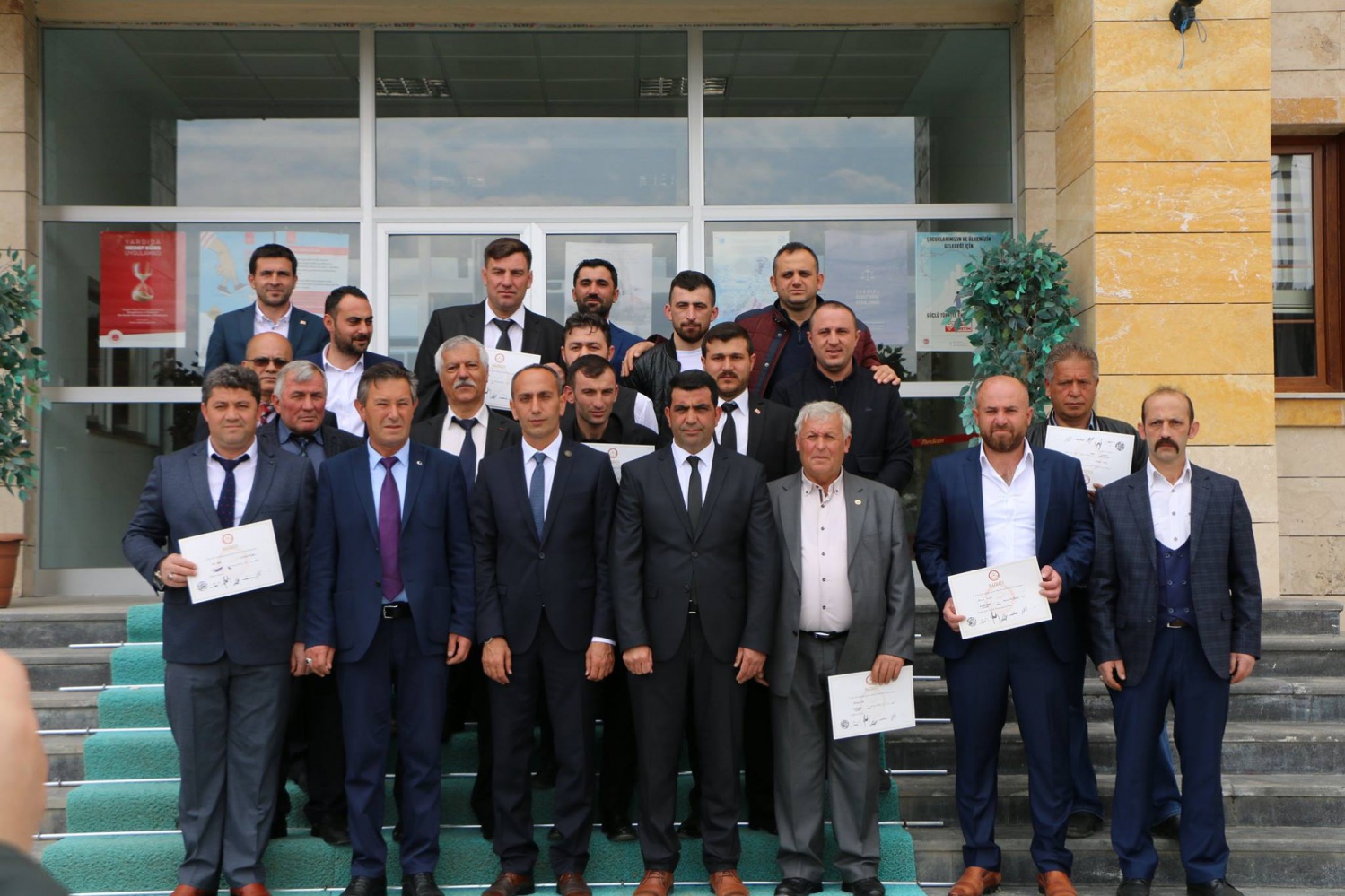 Başkan Özel, mazbatayı Aldı 3