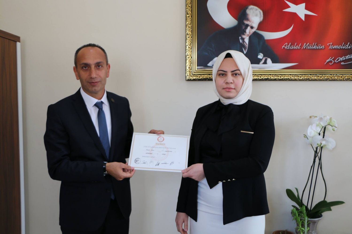 Başkan Özel, mazbatayı Aldı 7