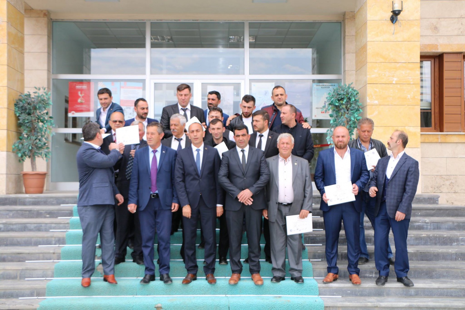 Başkan Özel, mazbatayı Aldı 10