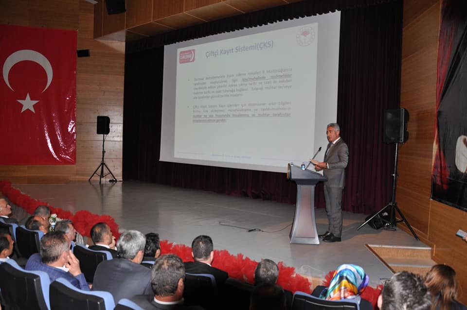 Gümüşhane’de muhtarlara bilgilendirme toplantısı yapıldı 13