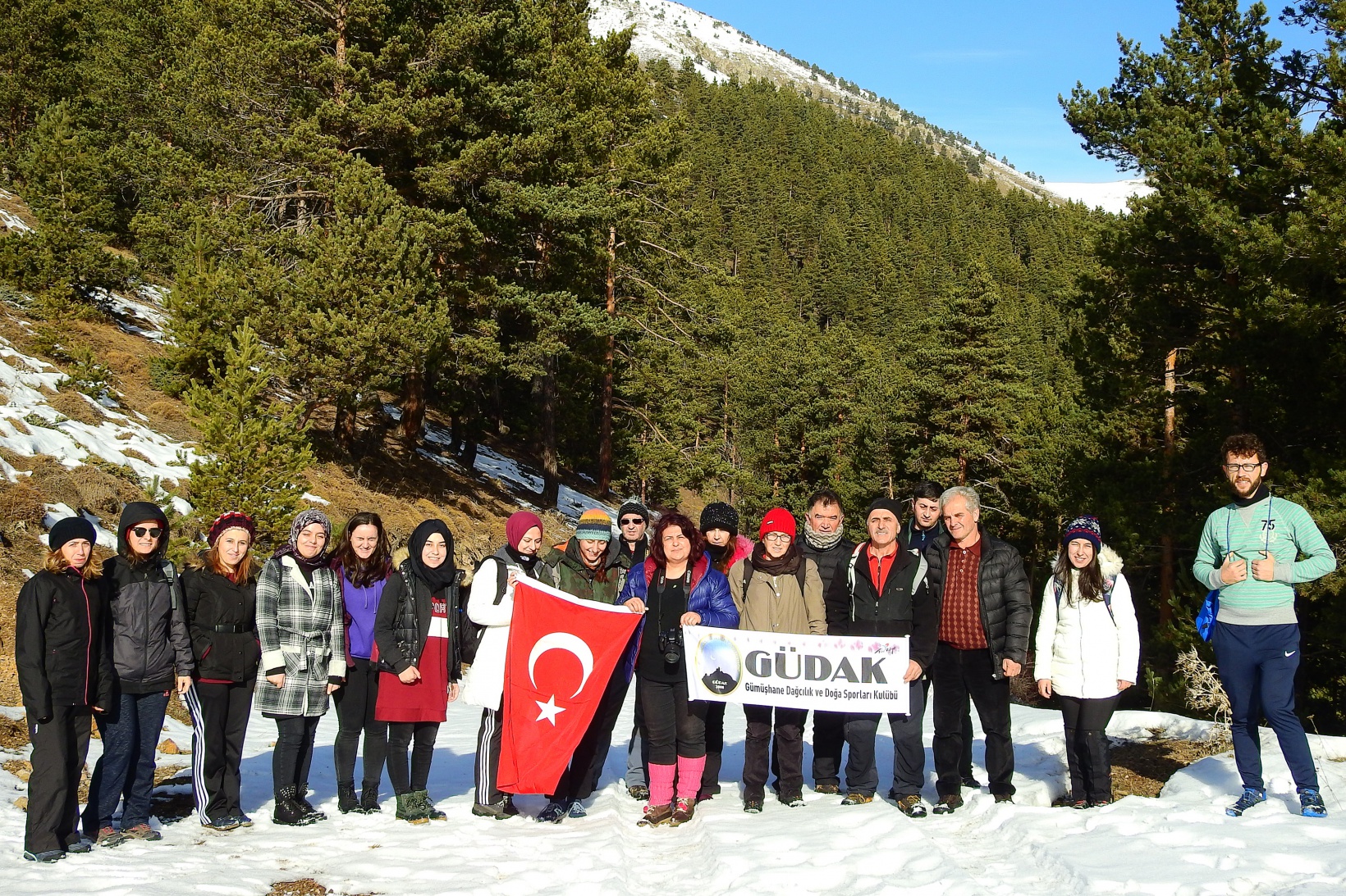 Gümüşhaneli dağcılar Sarıkamış Şehitleri için yürüdü 17