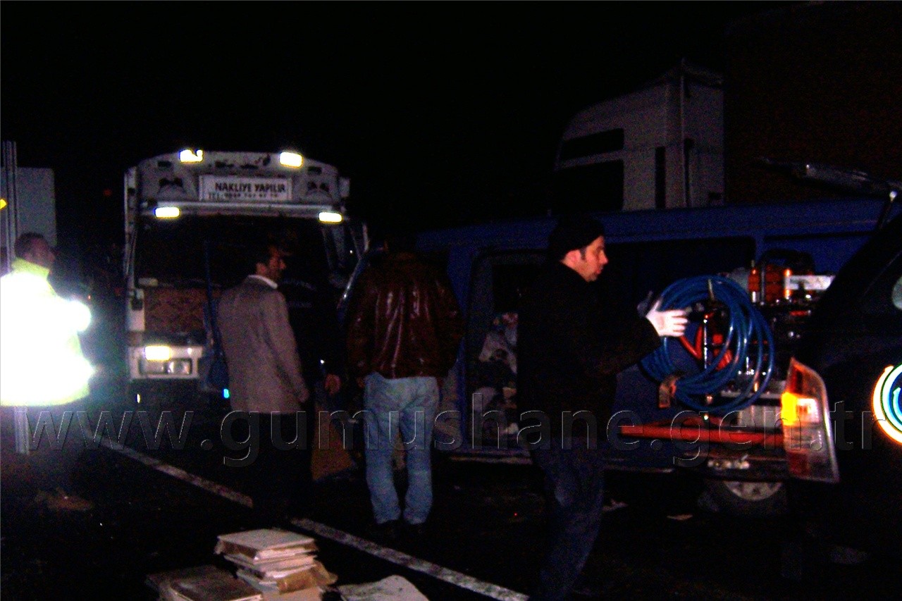 Zigana'da Trafik Kazası: 2 Yaralı 3