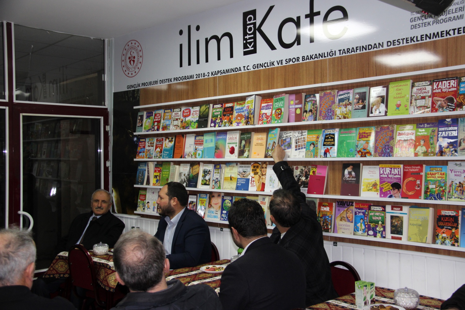 İlim Kitap Kafe hizmete girdi 4