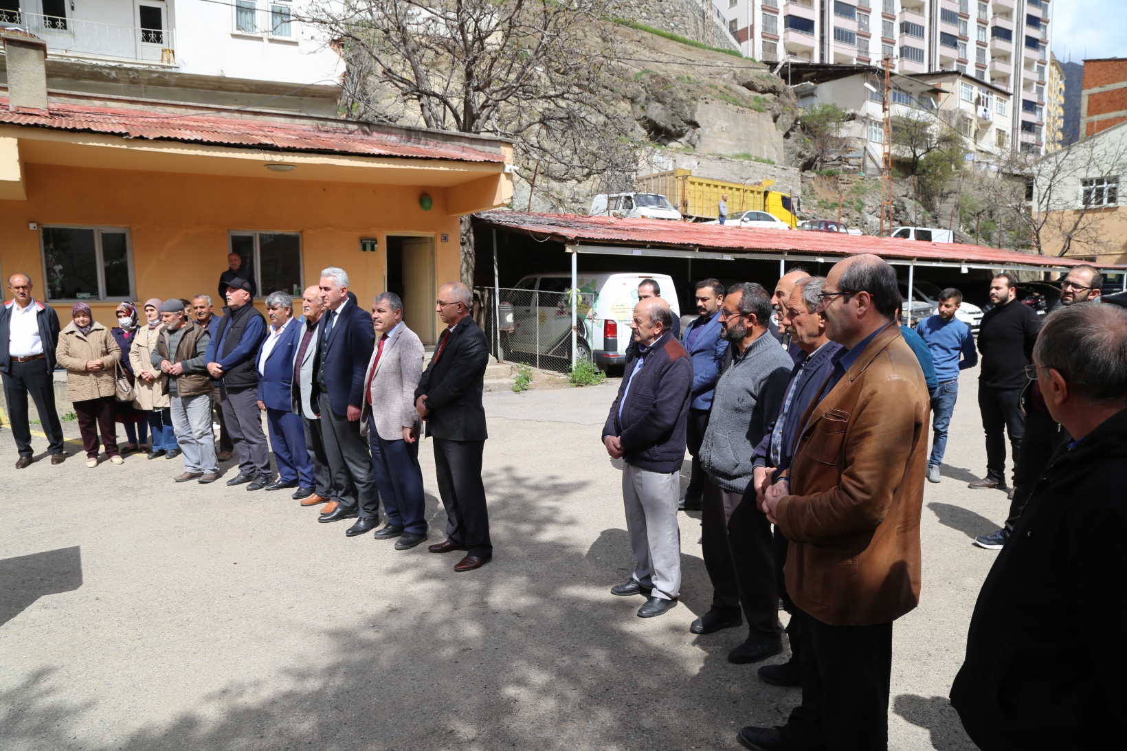 Gümüşhane’de üreticilere 150 bin sebze fidesi dağıtıldı 2