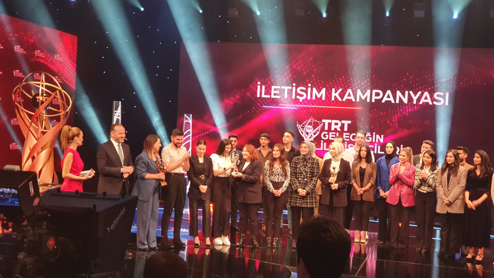 İletişim Fakültesi’ne TRT Geleceğin İletişimcileri Yarışması’nda 2 ödül 3