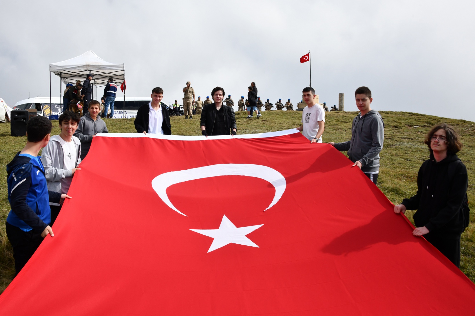 Gümüşhane'de gençler tarihi yerinde öğreniyor 4