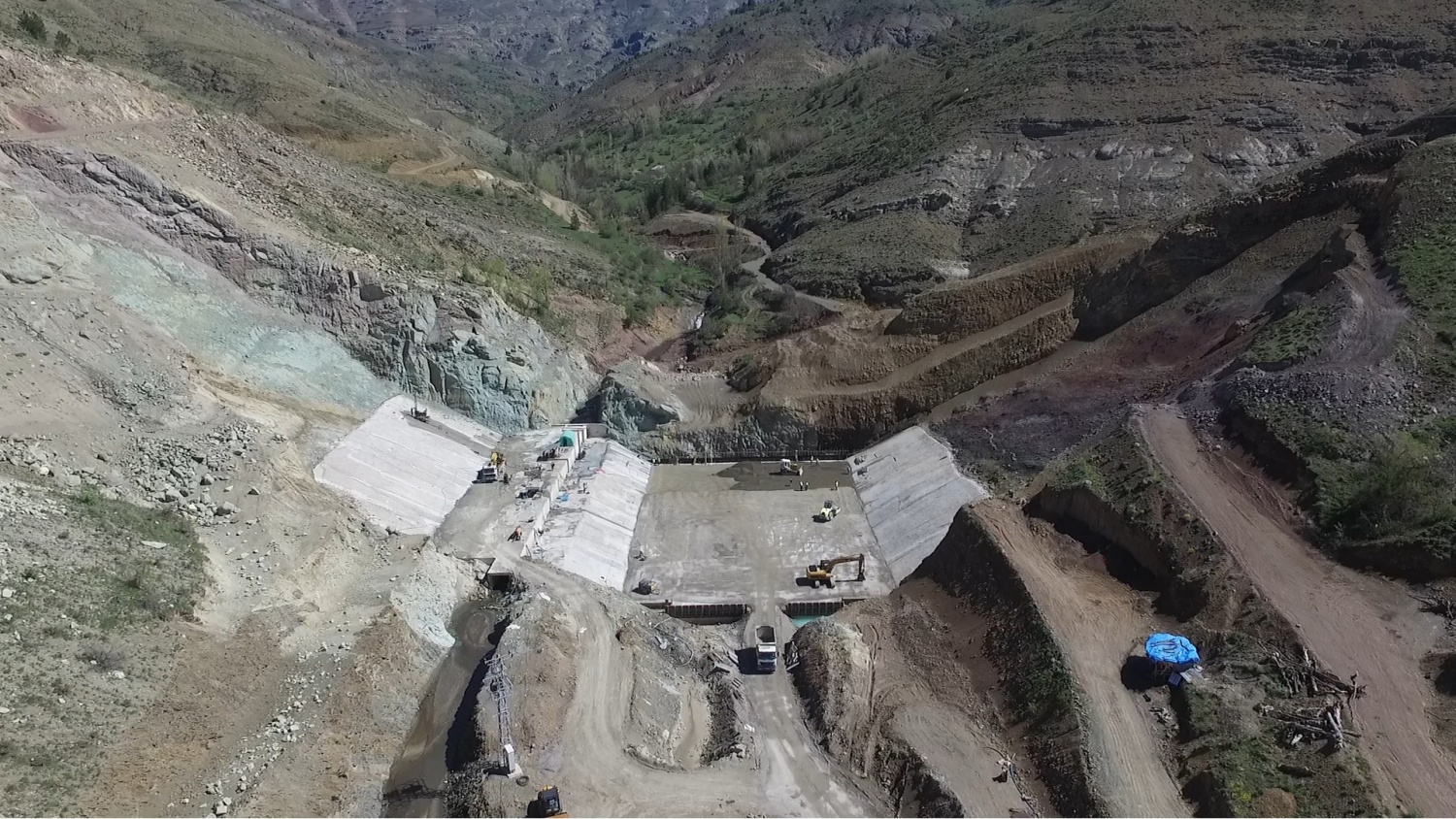 Bahçecik barajında çalışmalar devam ediyor 4