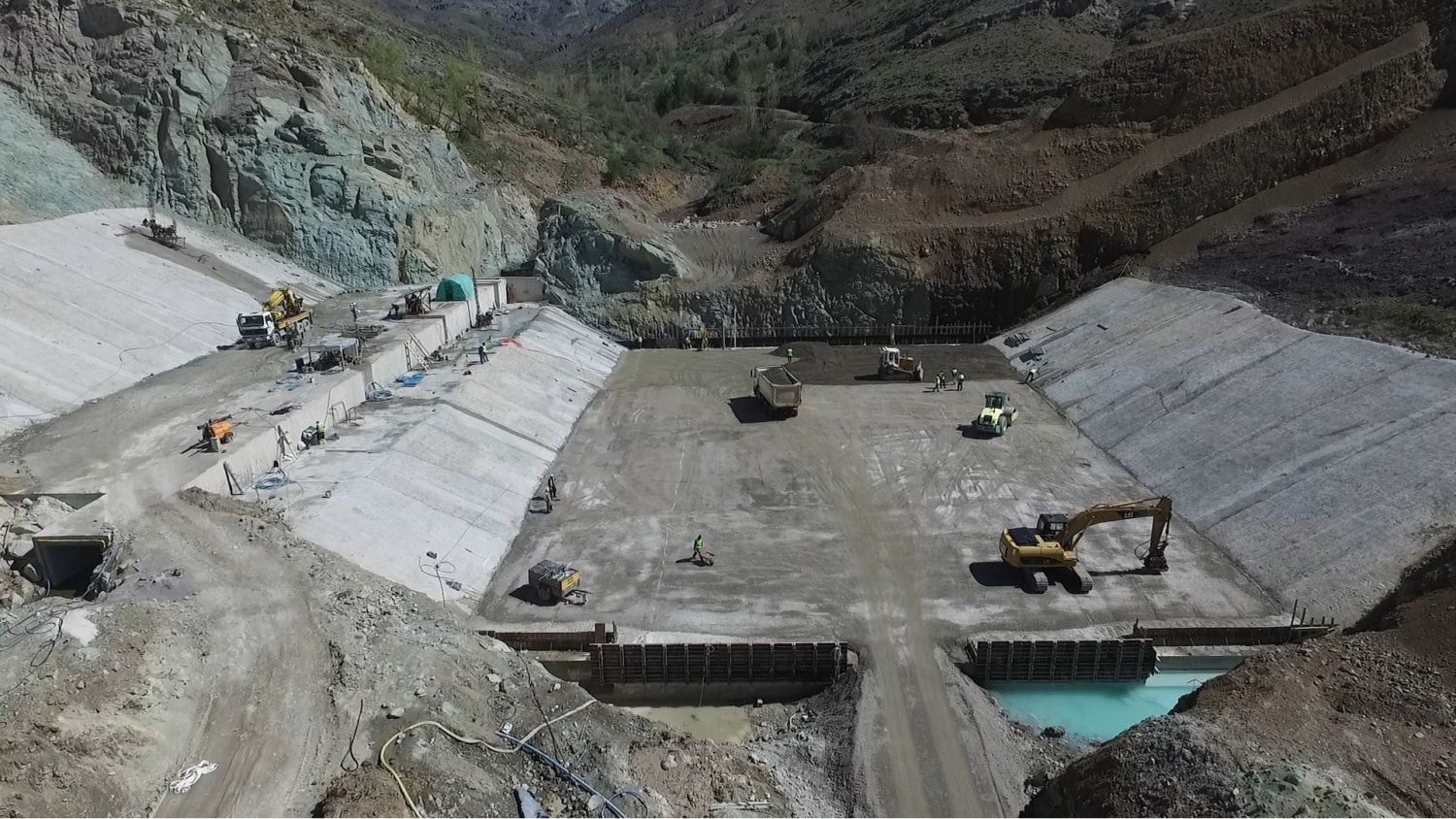 Bahçecik barajında çalışmalar devam ediyor 3