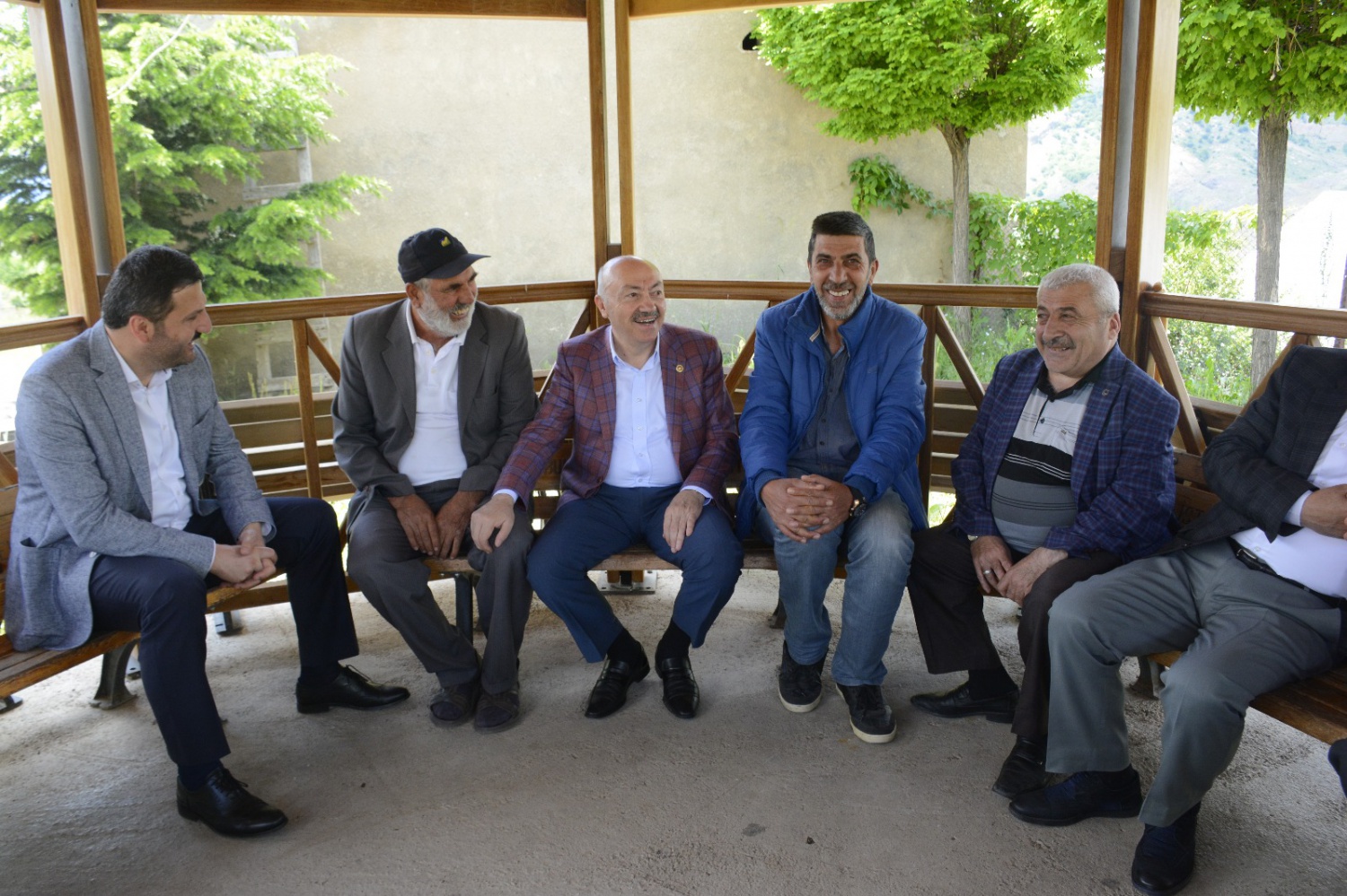 Akgül hız kesmiyor 11