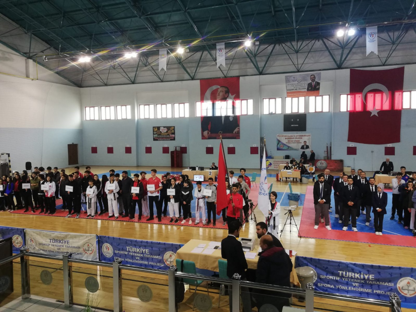 Taekwondo grup müsabakaları tamamlandı 12