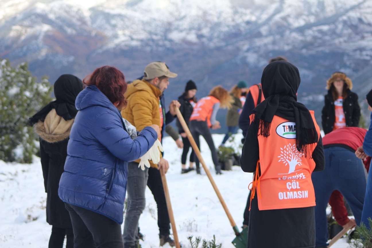 TEMA 500 fidanı toprakla buluşturdu 6