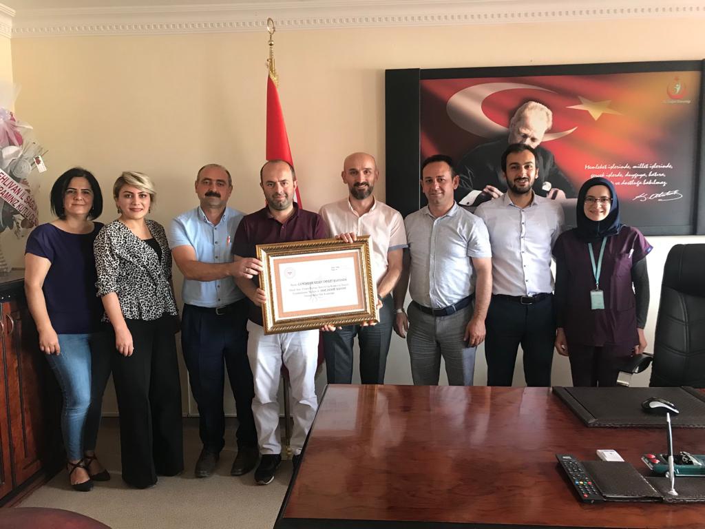 Kelkit ve Şiran Devlet Hastaneleri sertifikalarını aldı 1