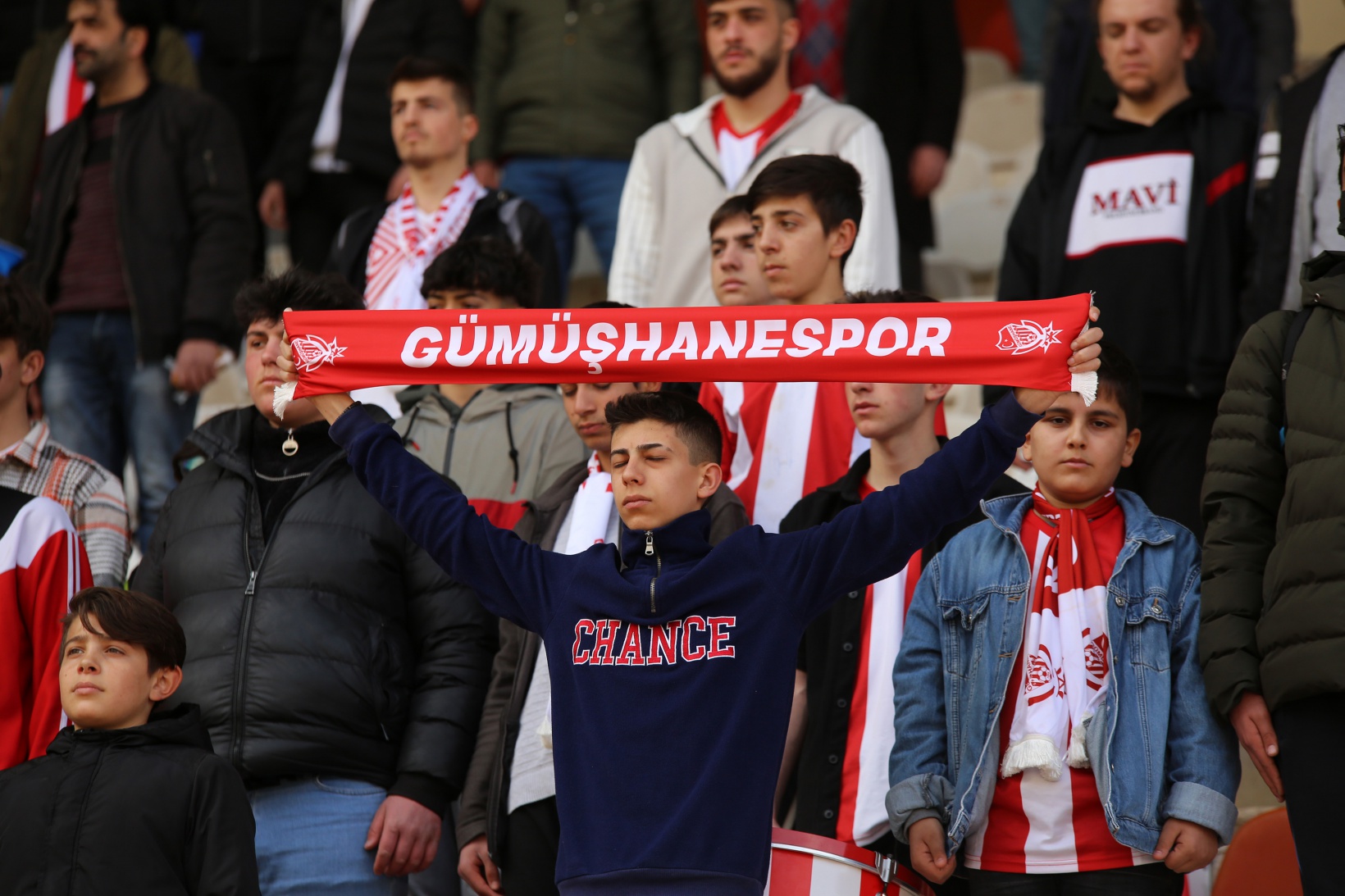 Gümüş zorlu rakibinden 1 puan aldı 7