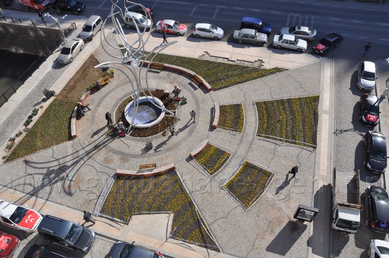 Gümüşhane'de Rengarenk Çiçeklerle Erken Bahar Havası 4