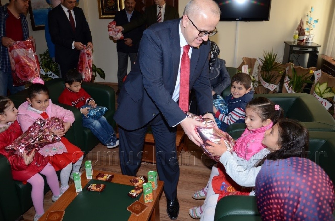 Minik Öğrencilerden İl Emniyet Müdürüne 10 Nisan Ziyareti 6