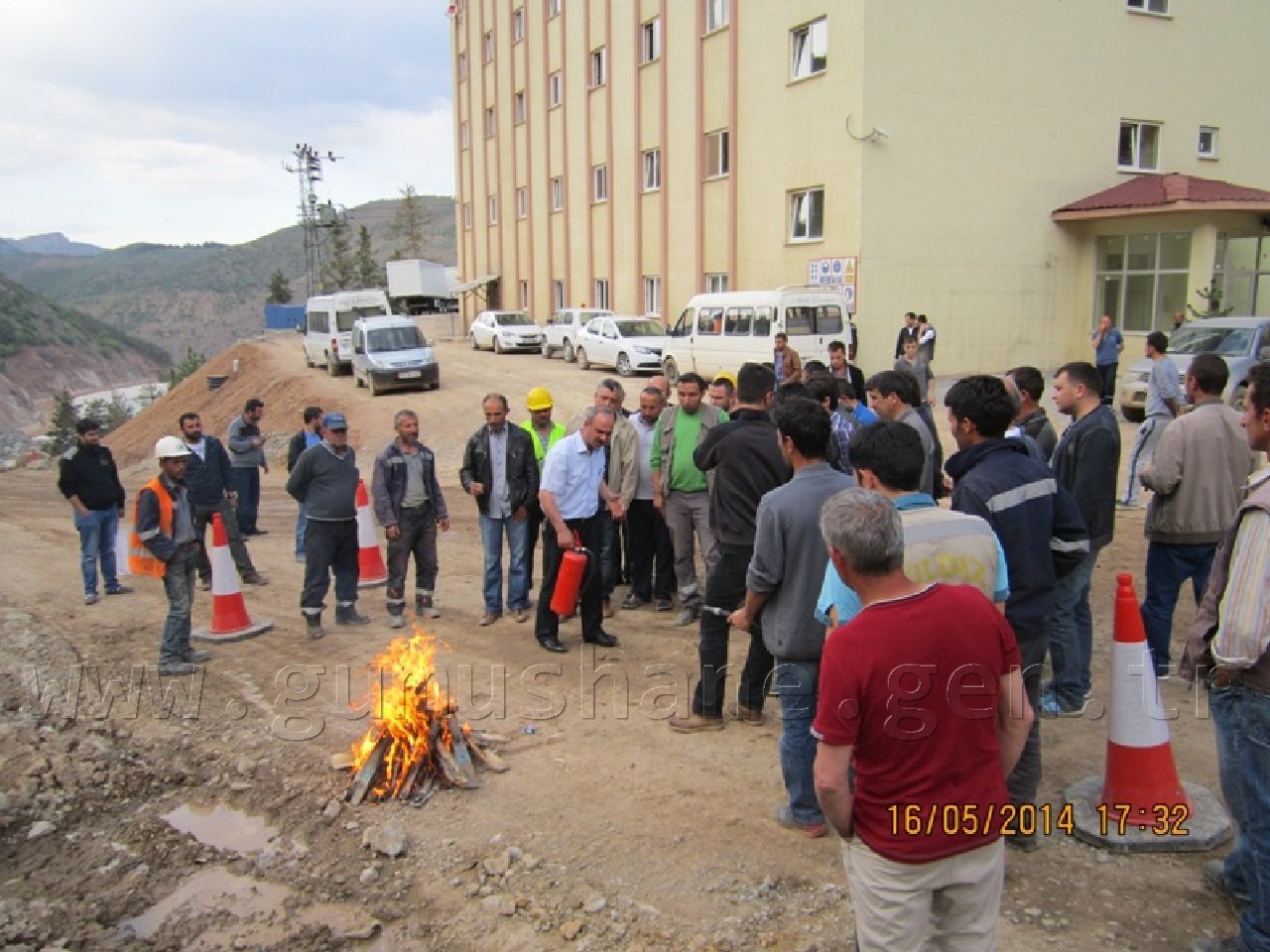 Gümüşhane İtfaiyesinden Yıldız Maden Çalışanlarına Yangın Eğitimi 6