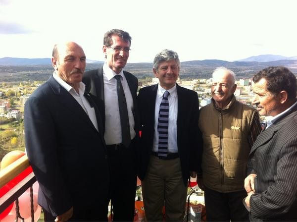 Milletvekili Aydın, Kurban Bayramında Sıkılmadık El, Çalınmadık Kapı Bırakmadı 6