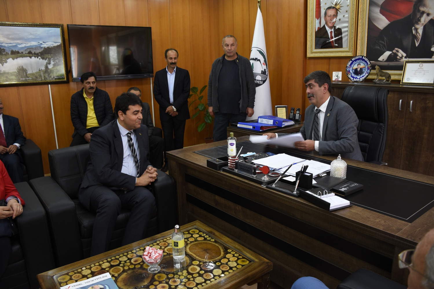 Uysal hem Suriye operasyonuna hem de maden işçilerine desteklerini açıkladı 3