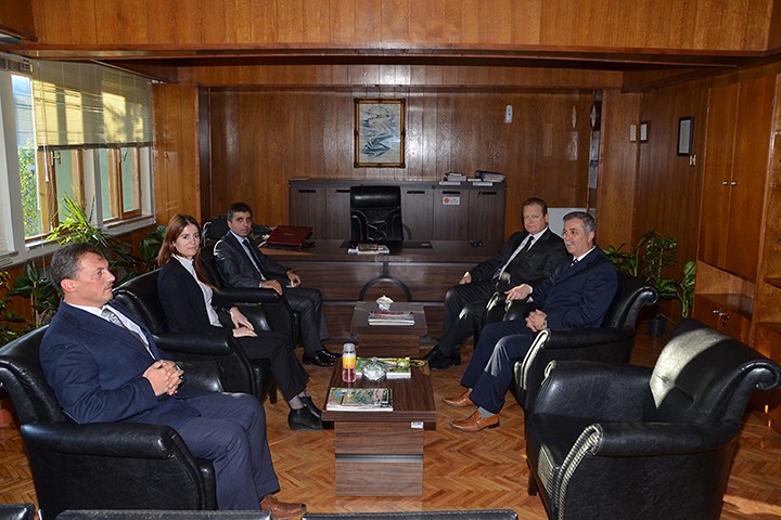 Vali Yavuz Kurumları Ziyaret Etti 4